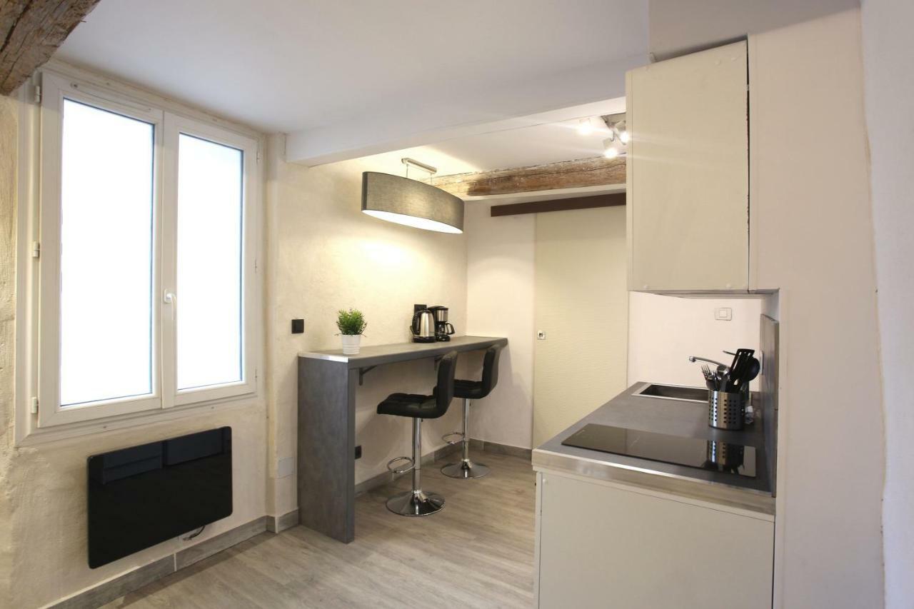 Gregbnb - T2 Ancien Et Moderne - Parking Inclus - 15Min Gare Toulon Exteriör bild