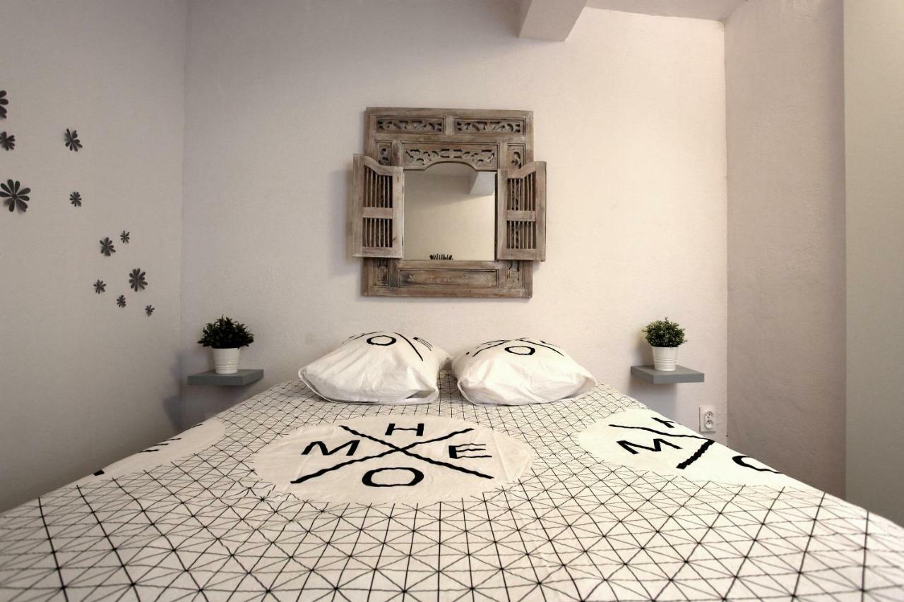Gregbnb - T2 Ancien Et Moderne - Parking Inclus - 15Min Gare Toulon Exteriör bild