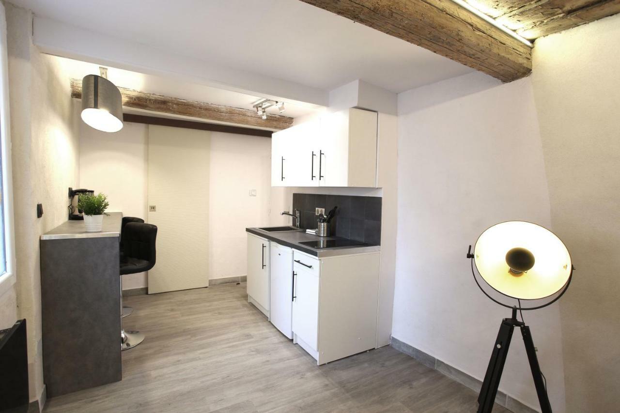 Gregbnb - T2 Ancien Et Moderne - Parking Inclus - 15Min Gare Toulon Exteriör bild